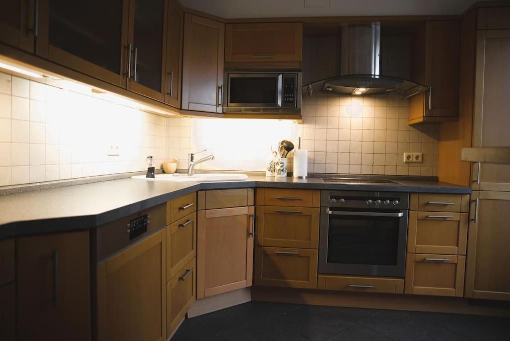 Cozy 3 Bedroom House With 11 Kw Electric Car Charger Hesperange Exterior photo